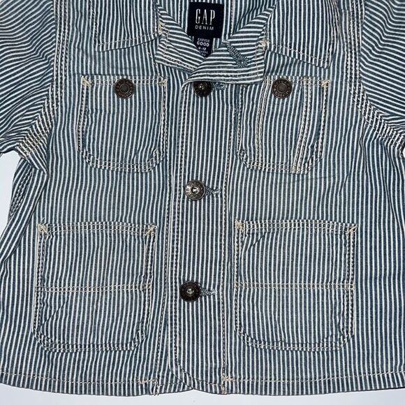 🛍 CUTE Little GAP DENIM BUTTON UP TOP  SIZE 6-12 MONTHS 🛍 - Picture 2 of 7